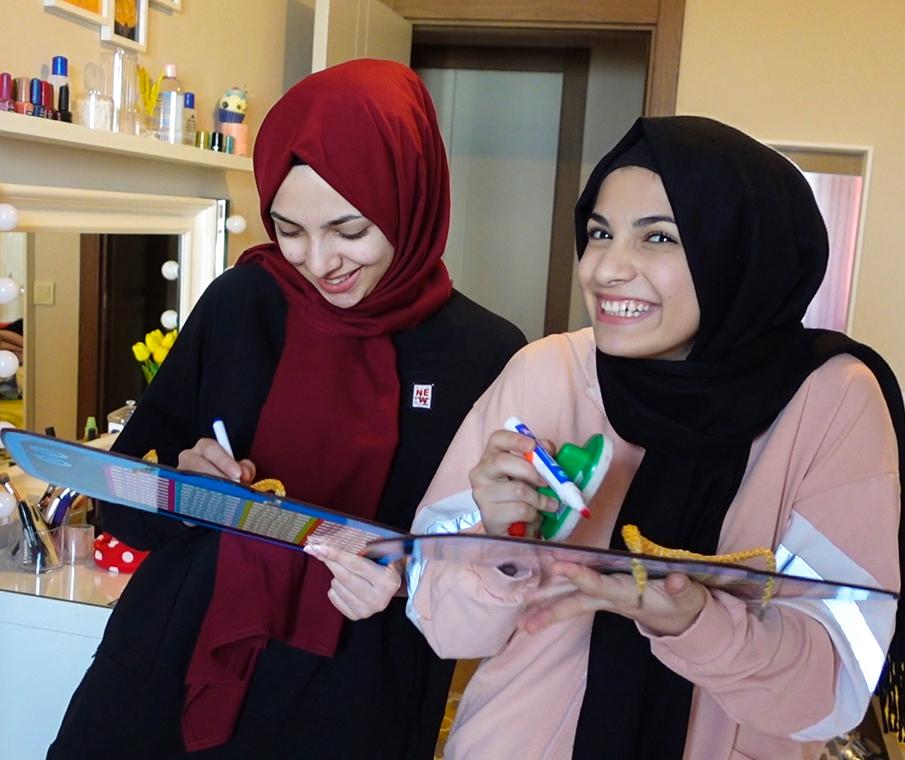 Who wins? Haya or Maram?